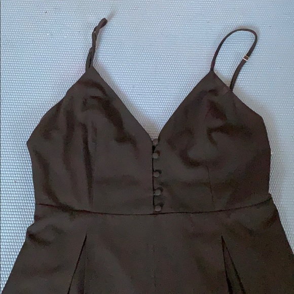 Black Romper🖤🤍 - Picture 3 of 5